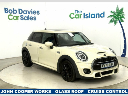 MINI Hatch  2.0 Cooper S Sport Hatchback 5dr Petrol Manual Eur