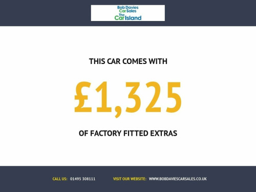 Volvo V40  2.0 D4 R-Design Pro Hatchback 5dr Diesel Manual Eu