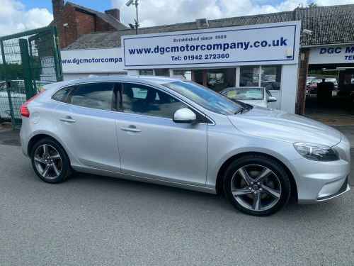 Volvo V40  2.0 D2 R-Design Euro 6 (s/s) 5dr