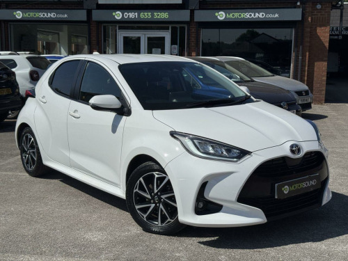 Toyota Yaris  1.5 VVT-h Design Hatchback 5dr Petrol Hybrid E-CVT