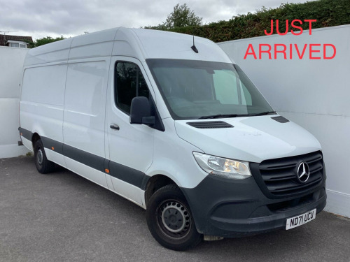 Mercedes-Benz Sprinter  2.0 315 CDI Progressive RWD L3 H2 Euro 6 (s/s) 5dr