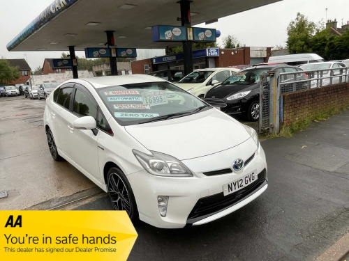 Toyota Prius  1.5 CVT 4dr