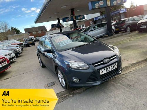 Ford Focus  1.0T EcoBoost Zetec Euro 5 (s/s) 5dr