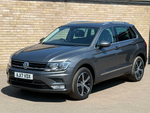Volkswagen Tiguan  2.0 Tiguan SE Nav TDI BlueMotion Technology 4Motion Semi-Auto 4WD 5dr