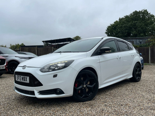 Ford Focus  2.0 T EcoBoost ST-3