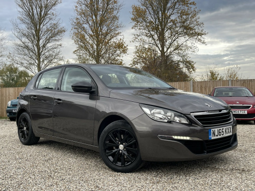 Peugeot 308  1.2 PureTech Sportium