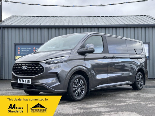 Ford Tourneo Custom  2.0 320 EcoBlue Titanium Luxe Minibus Double Cab 5 