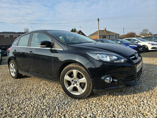 Ford Focus  1.6 TDCi Zetec Navigator Euro 5 (s/s) 5dr