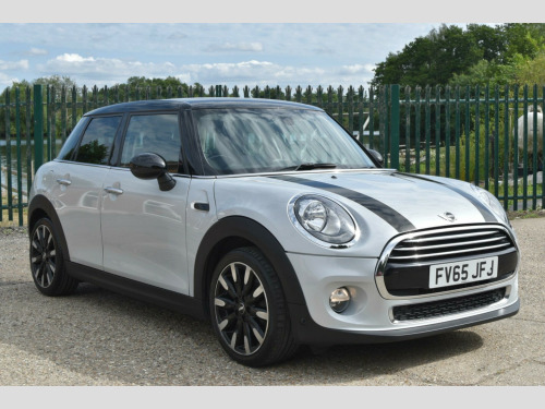 MINI Hatch  1.5 Cooper Euro 6 (s/s) 5dr