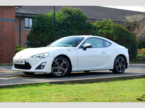 Toyota GT86  2.0 D-4S - 39,500 miles - Pearl White - Cruise, Sports Seats - Unmodified -
