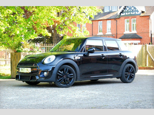 MINI Hatch  2.0 Cooper S 5-Door - John Cooper Works Chili Pack - Huge Spec - 38,800 mil