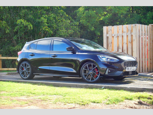 Ford Focus  ST 2.0 EcoBlue Diesel - Performance Pack, HUD, B&O, Camera, CCD - FSH. 44,8