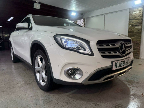 Mercedes-Benz GLA-Class GLA250 2.0 GLA250 Sport (Premium) 7G-DCT 4MATIC Euro 6 (s/s) 5dr 