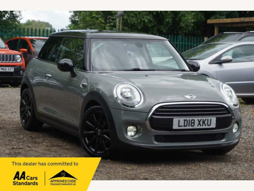 MINI Hatch  1.5 Cooper Steptronic Euro 6 (s/s) 3dr