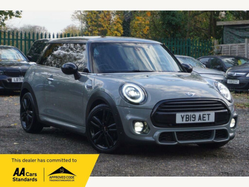 MINI Hatch  1.5 Cooper Sport Steptronic Euro 6 (s/s) 3dr