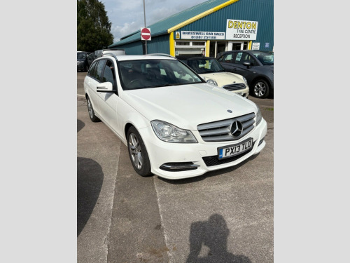 Mercedes-Benz C-Class C220 2.1 C220 CDI BlueEfficiency Executive SE Estate 5d