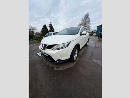 Nissan Qashqai  1.5 dCi Acenta Premium SUV 5dr Diesel Manual 2WD E