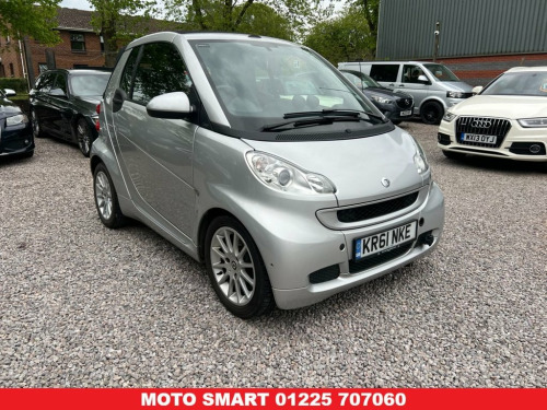 Smart fortwo  1.0 PASSION MHD 2d 71 BHP Sat Nav and Bluetooth