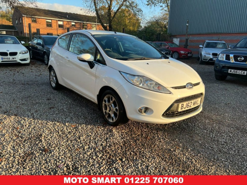 Ford Fiesta  1.4 Zetec Hatchback 3dr Petrol Manual (130 g/km, 9