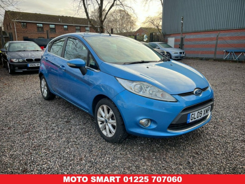 Ford Fiesta  1.4 Zetec Hatchback 5dr Petrol Manual (133 g/km, 9