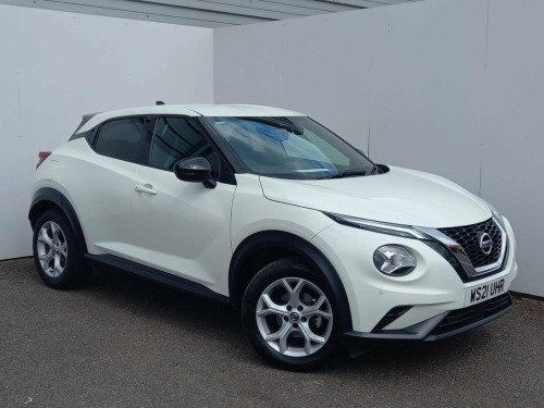 Nissan Juke Hatchback N-Connecta