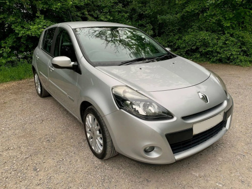 Renault Clio  1.1 DYNAMIQUE TOMTOM 16V 5d 75 BHP