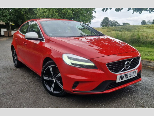 Volvo V40  2.0 T2 GPF R-Design Hatchback 5dr Petrol Manual Eu