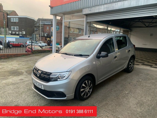 Dacia Sandero  1.0 SCe Essential Hatchback 5dr Petrol Manual Euro