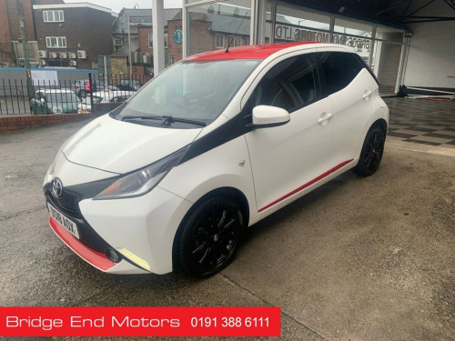 Toyota AYGO  1.0 VVT-i x-press Hatchback 5dr Petrol Manual Euro 