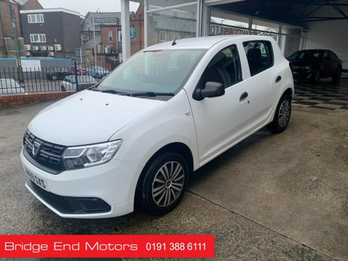 Dacia Sandero  1.0 SCe Essential Hatchback 5dr Petrol Manual Euro 