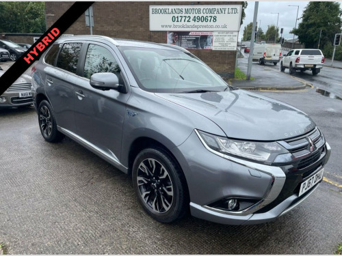 Mitsubishi Outlander  2.0H 4H SUV 5DR PETROL PLUG-IN HYBRID CVT/AUTOMATI