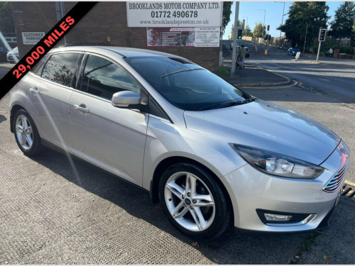 Ford Focus  1.0T ECO BOOST TITANIUM 5DR 125 EURO 6