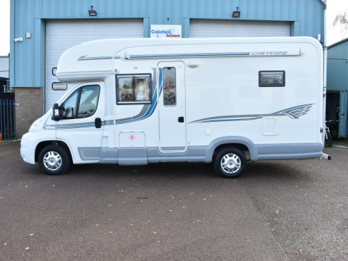 Auto-Trail Cheyenne  French Bed