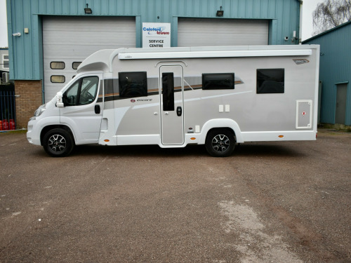 Elddis Encore 250  ISLAND BED 