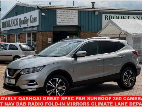 Nissan Qashqai  1.3 DIG-T N-Connecta SUV 5dr Petrol Manual Euro 6 
