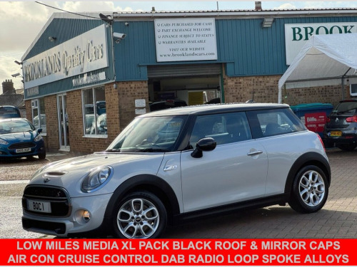 MINI Hatch  2.0 Cooper SD Hatchback 3dr Diesel Manual Euro 6 (