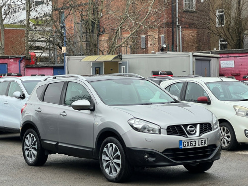 Nissan Qashqai  1.6 Tekna SUV 5dr Petrol CVT 2WD Euro 5 (AVM) (117 ps) 