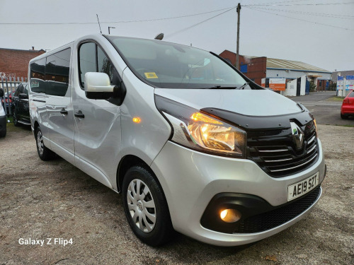 Renault Trafic  1.6 dCi 29 Sport Nav LWB Euro 6 5dr (9 Seat)