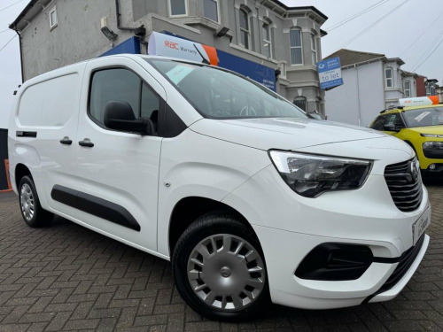 Vauxhall Combo  1.5 Turbo D 2300 SPORTIVE LWB 4dr Diesel Manual L2