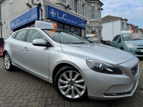 Volvo V40  1.6 D2 115 SE LUX 5dr
