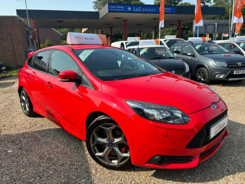 Ford Focus  2.0T ECOBOOST 250 ST-3 5dr
