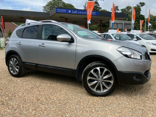 Nissan Qashqai  1.6 dCi Tekna SUV 5dr Diesel Manual 2WD Euro 5 (AV