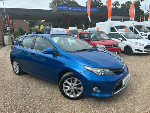 Toyota Auris  1.6 V-MATI ICON 5dr