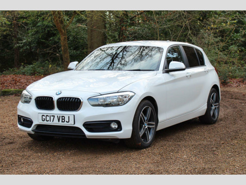 BMW 1 Series  1.5 118i Sport 5-door