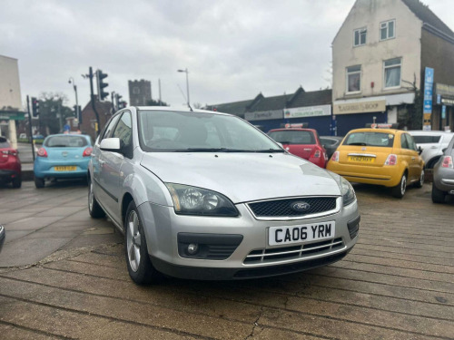 Ford Focus  1.6 Zetec Climate 5dr 