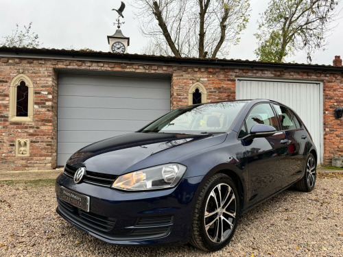 Volkswagen Golf  2.0 TDI BlueMotion Tech SE