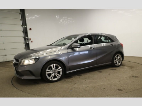 Mercedes-Benz A-Class  1.5 A180d Sport