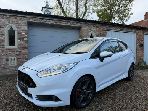Ford Fiesta  1.6 T EcoBoost ST-3
