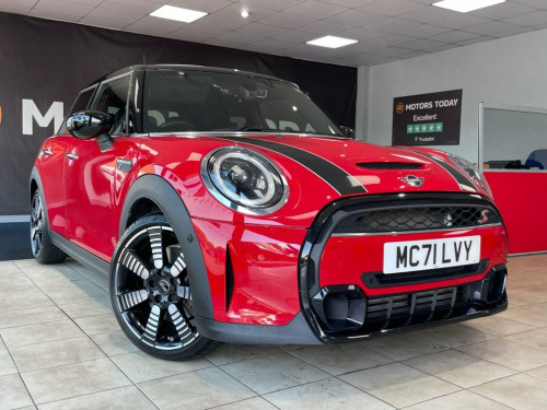 MINI Hatch  2.0 COOPER S EXCLUSIVE 5d 176 BHP ***HOME DELIVERY