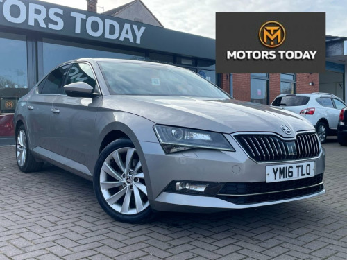 Skoda Superb  2.0 TDI SE L Executive Hatchback 5dr Diesel Manual